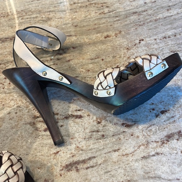 Authentic Gucci high heels size 9.5 - Picture 10 of 12